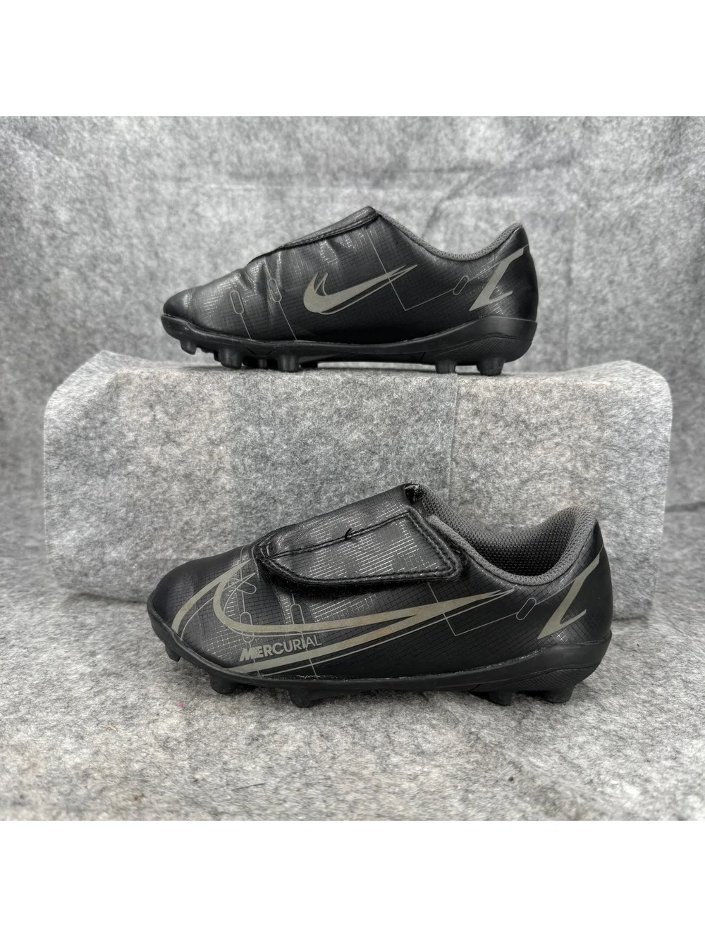 Nike Junior Mercurial Vapor 14 Club Soccer Cleats CV0833-004 Black Gray Size 12C